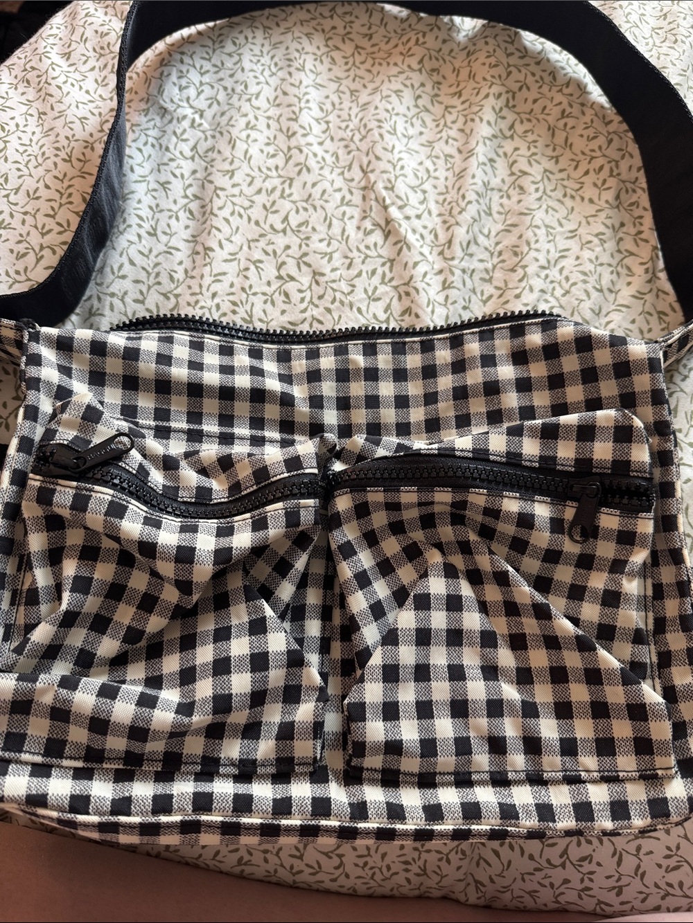 Black & White Gingham Crossbody Baggu